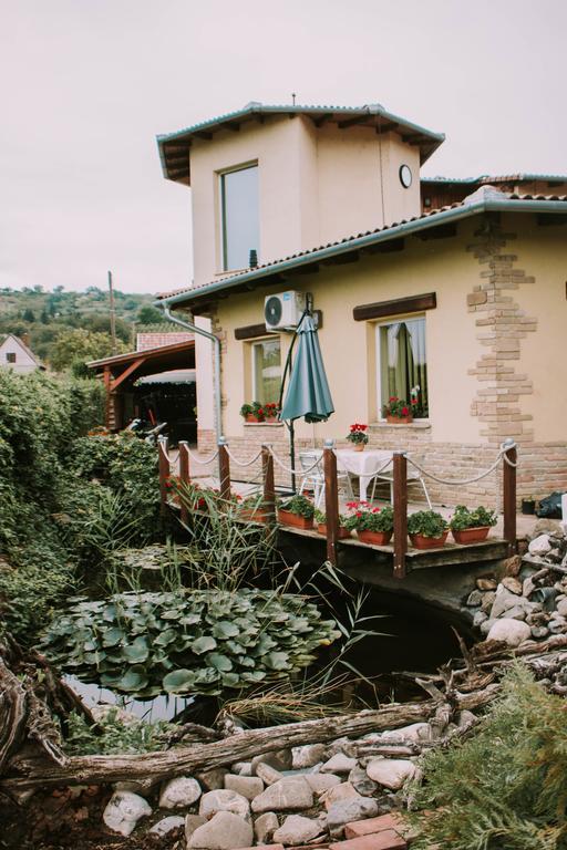 Hotel Szep Kert Vendeghaz Szekszárd Exteriér fotografie